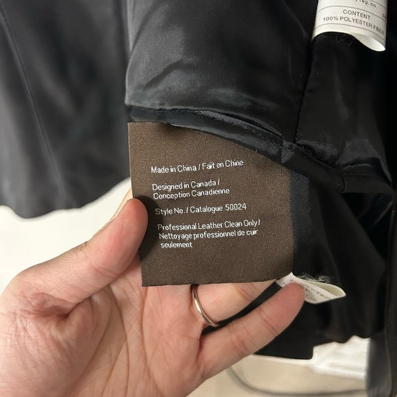 Danier Women’s Black Double Lined Leather Jacket - Picture 6 of 7